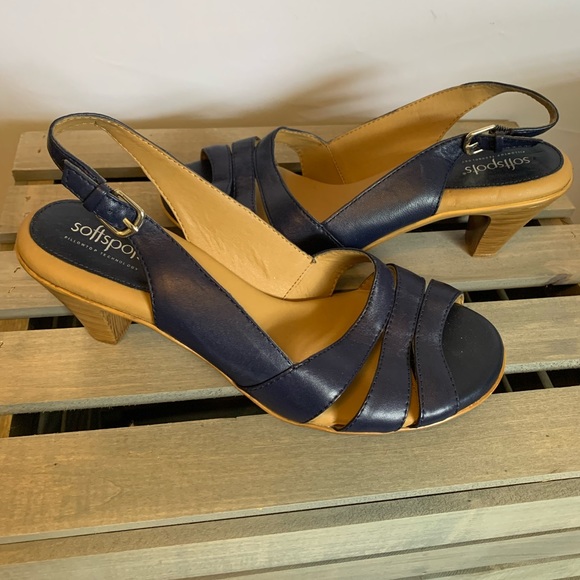 Soft spots leather sandals with 3” heels size 11WW, navy and camel - Picture 3 of 12